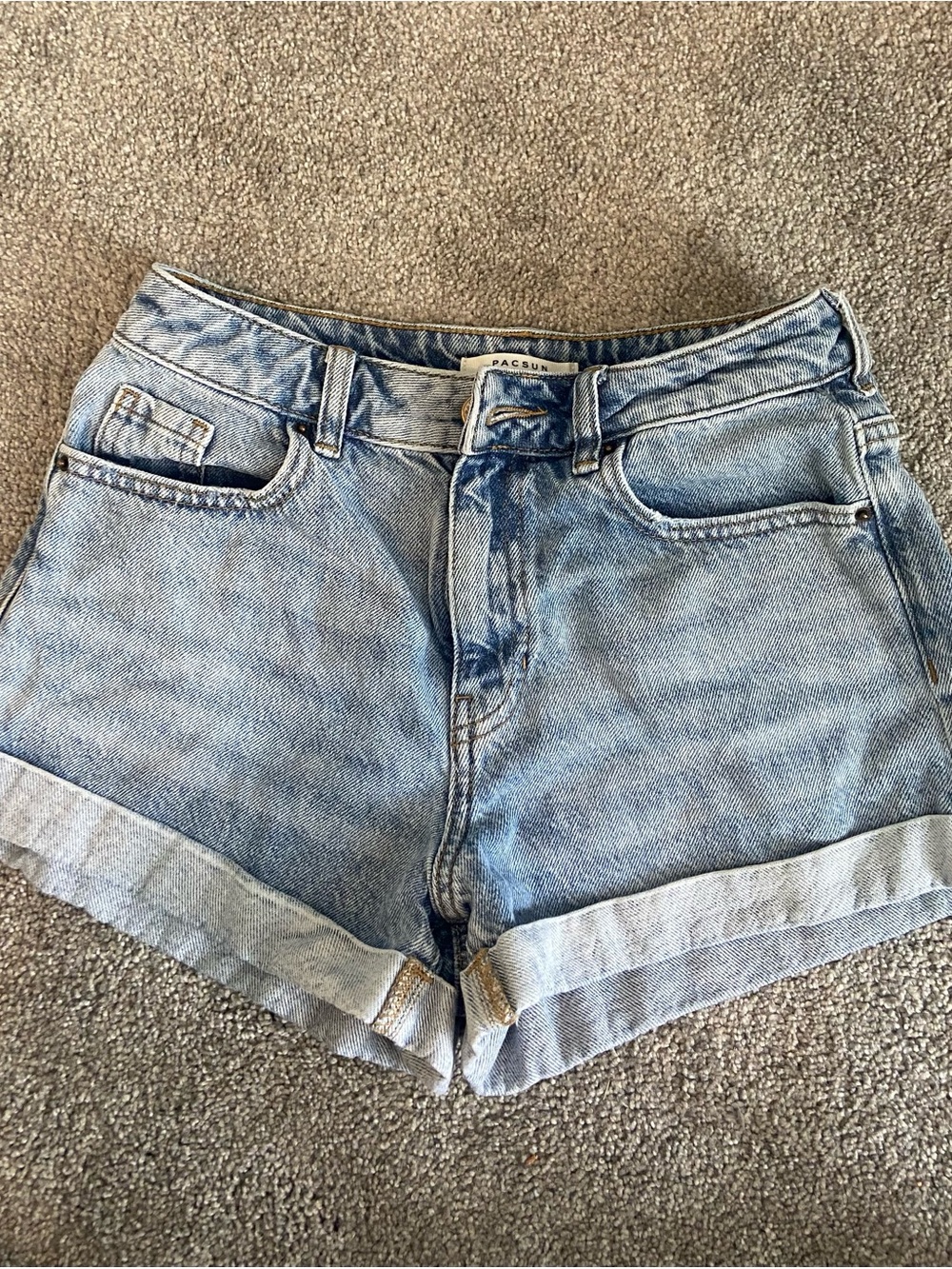 PacSun Denim "Mom Short" Light Wash - Size 25